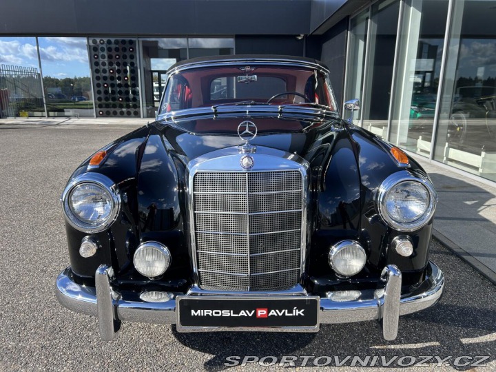 Mercedes-Benz Ostatní modely 220 S PONTON CABRIOLET 1957