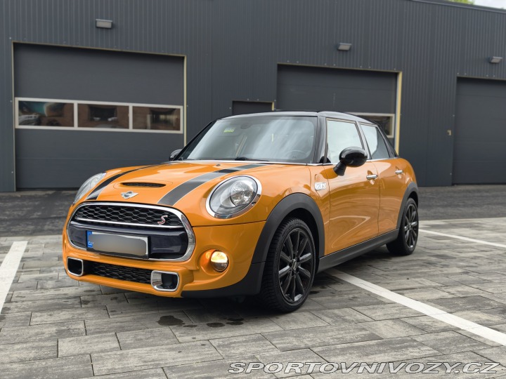 Mini Cooper MINI Cooper SD (F55) 2015