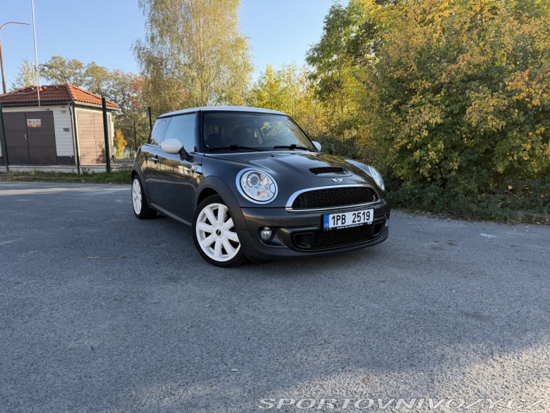 Mini Cooper Cooper S