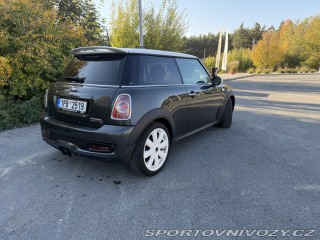 Mini Cooper Cooper S 2010