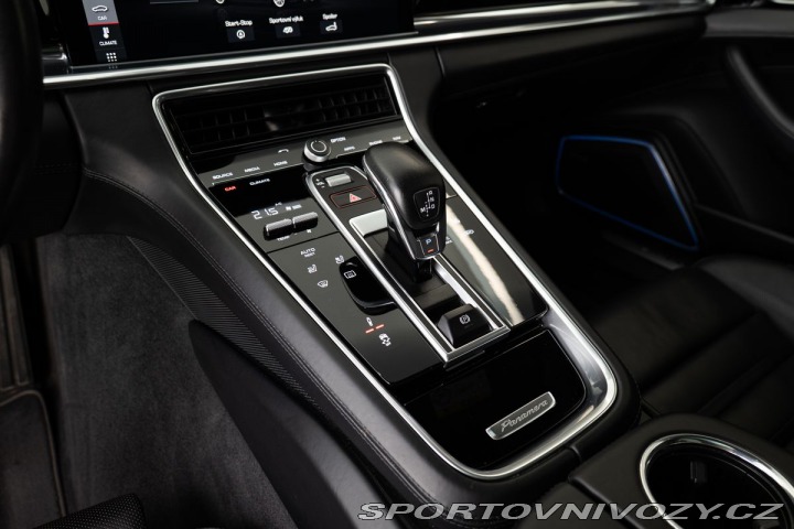 Porsche Panamera  2018