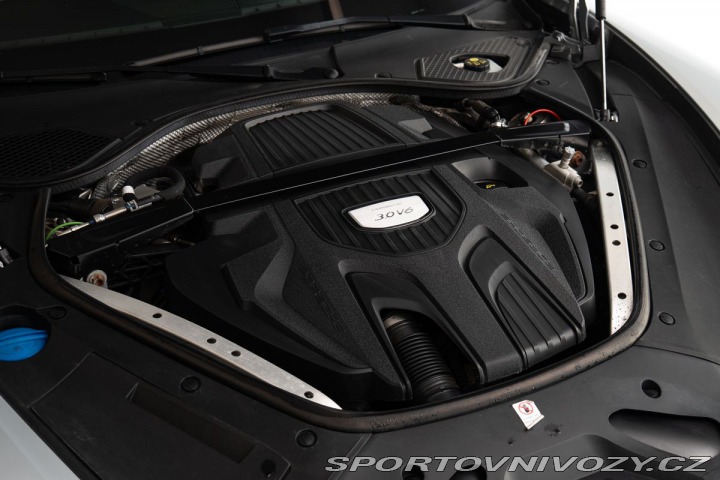 Porsche Panamera  2018
