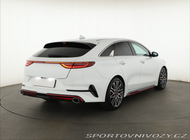 Kia ProCeed GT 1.6 T-GDI 2021
