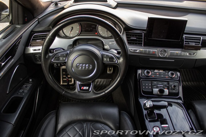 Audi S8  2017