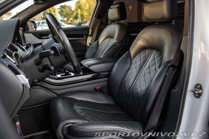 Audi S8  2017