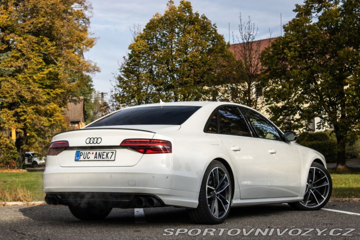 Audi S8  2017