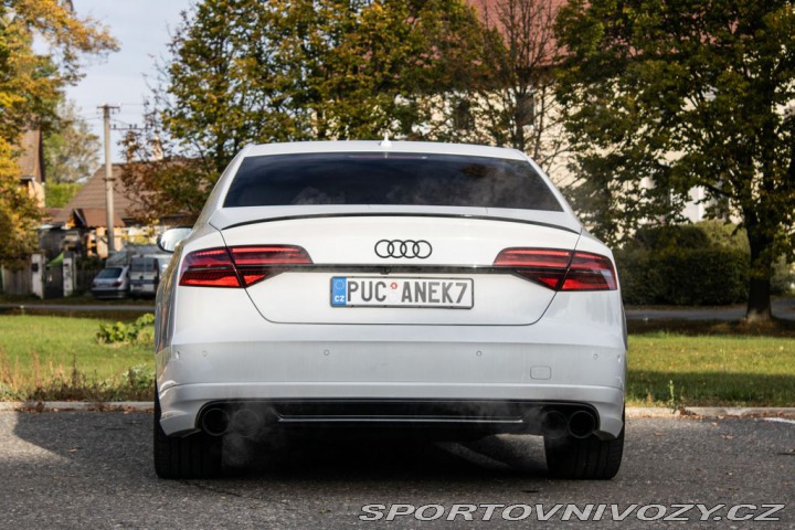 Audi S8  2017