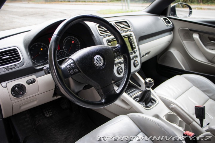 Volkswagen EOS 2.0 FSI, 110 kW, M6, 2d. 2006