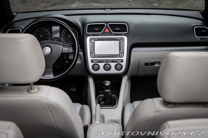 Volkswagen EOS 2.0 FSI, 110 kW, M6, 2d. 2006