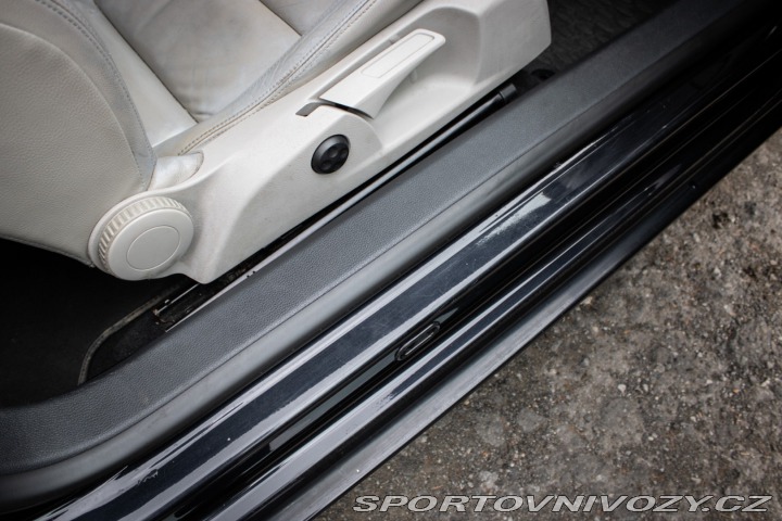 Volkswagen EOS 2.0 FSI, 110 kW, M6, 2d. 2006