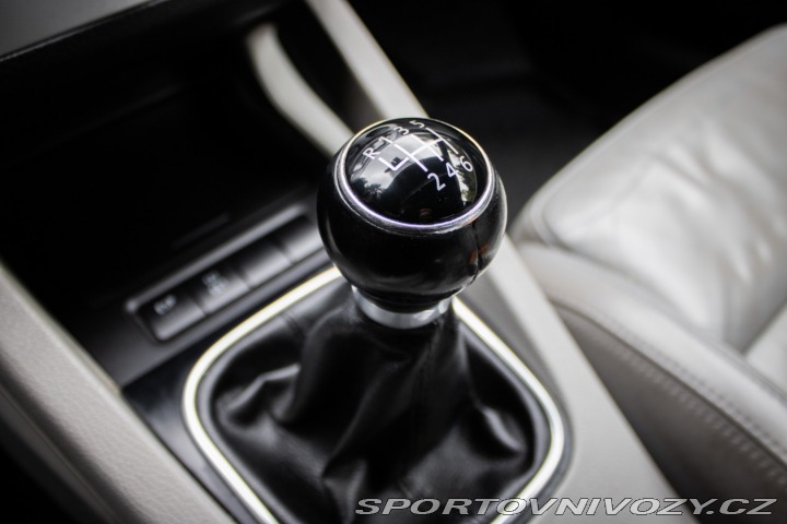 Volkswagen EOS 2.0 FSI, 110 kW, M6, 2d. 2006