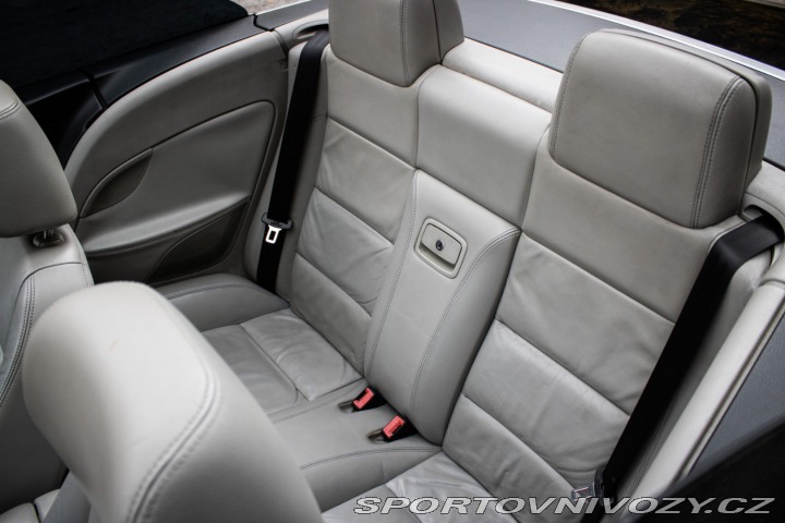 Volkswagen EOS 2.0 FSI, 110 kW, M6, 2d. 2006
