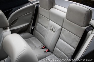 Volkswagen EOS 2.0 FSI, 110 kW, M6, 2d. 2006