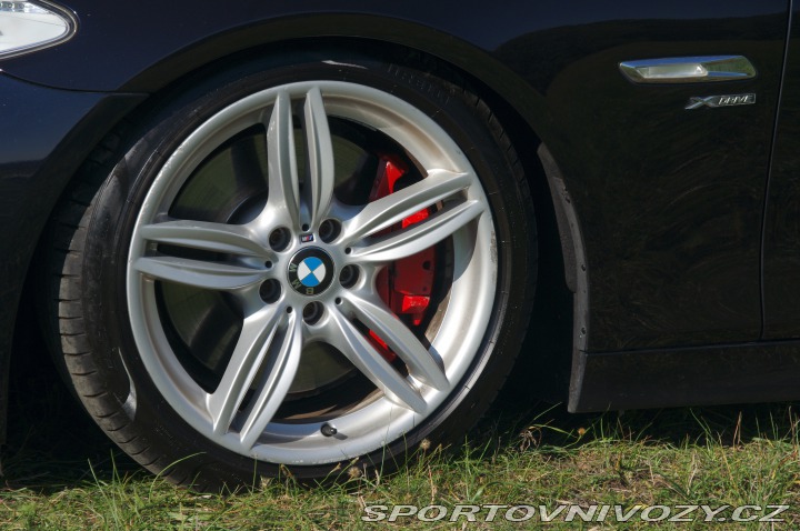 BMW 5 550i XDRIVE automat 4x4 2012