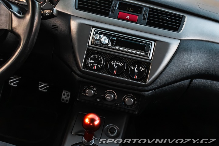Mitsubishi Lancer EVO Evolution IX 2005