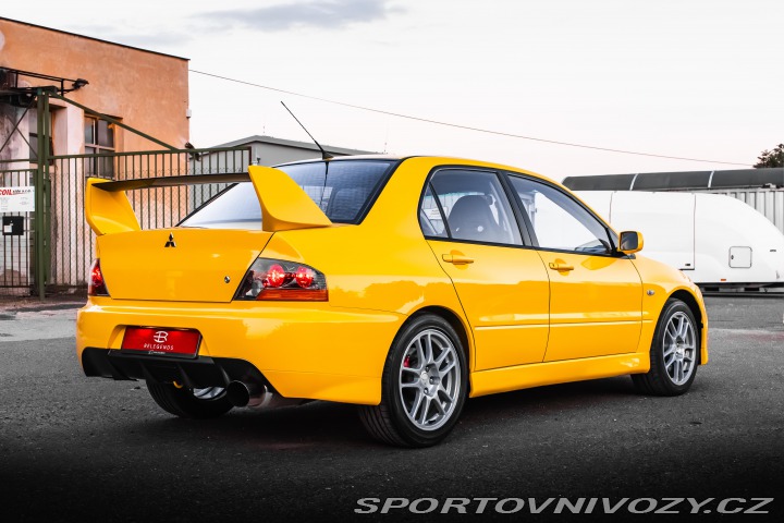 Mitsubishi Lancer EVO Evolution IX 2005