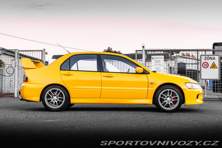 Mitsubishi Lancer EVO Evolution IX 2005