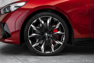 BMW 5 550 e xDrive 2026