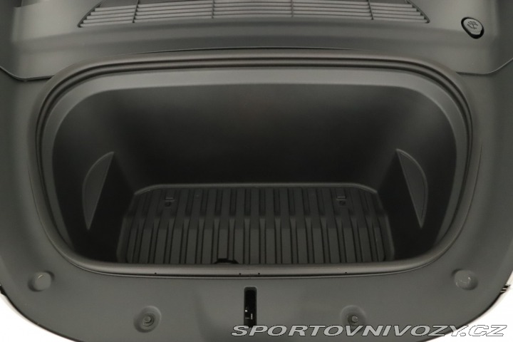 Tesla Model Y RWD LFP 60kWh 2024