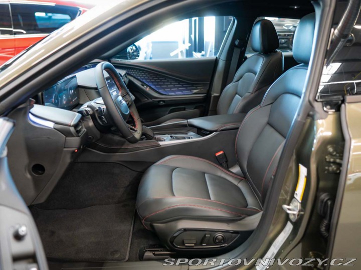 Dodge Charger 3.0 Scat Pack 4D AWD 550H 2026