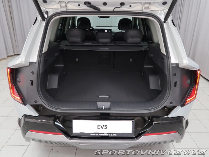Kia EV5 L.E. - K odběru IHNED 2026