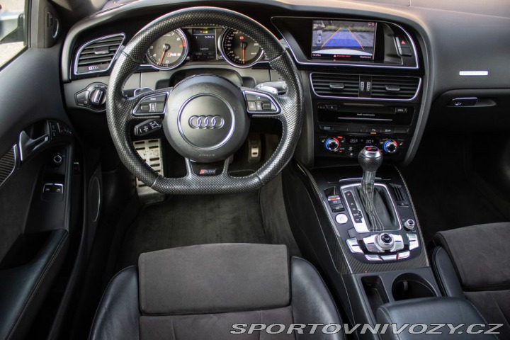 Audi RS5 2012