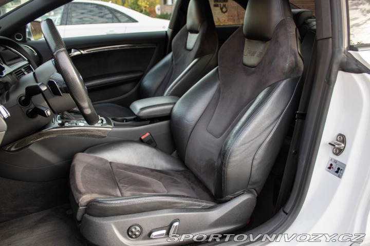 Audi RS5 2012