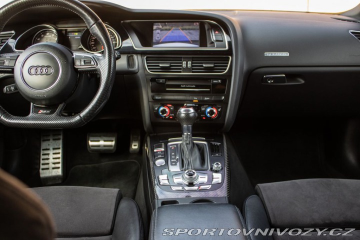Audi RS5 2012