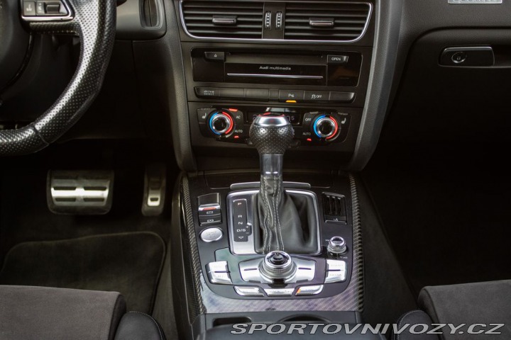 Audi RS5 2012