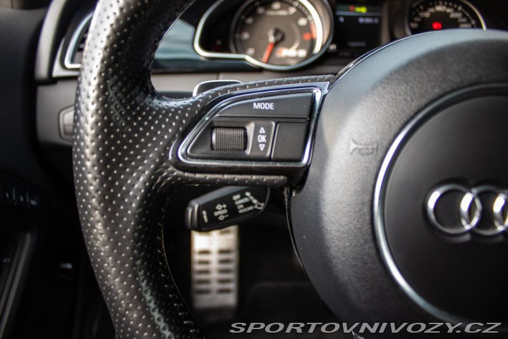 Audi RS5 2012