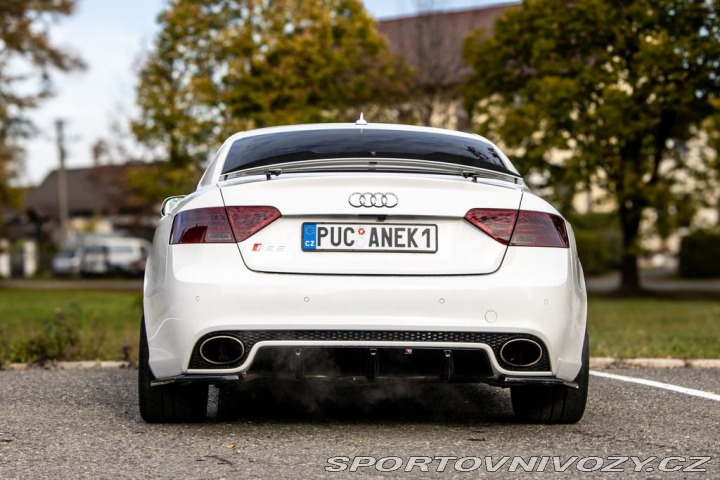 Audi RS5 2012