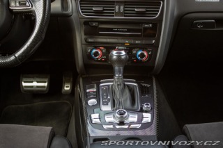Audi RS5  2012
