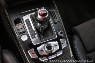Audi RS5  2012