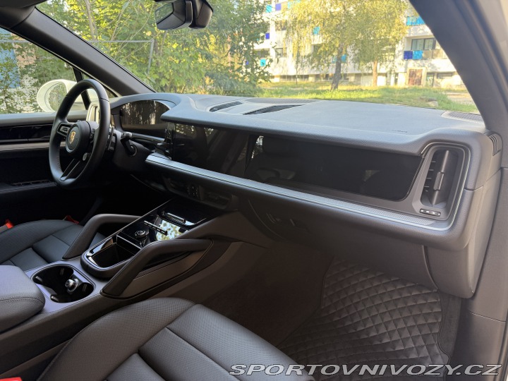 Porsche Cayenne 2024