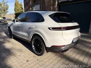 Porsche Cayenne 2024