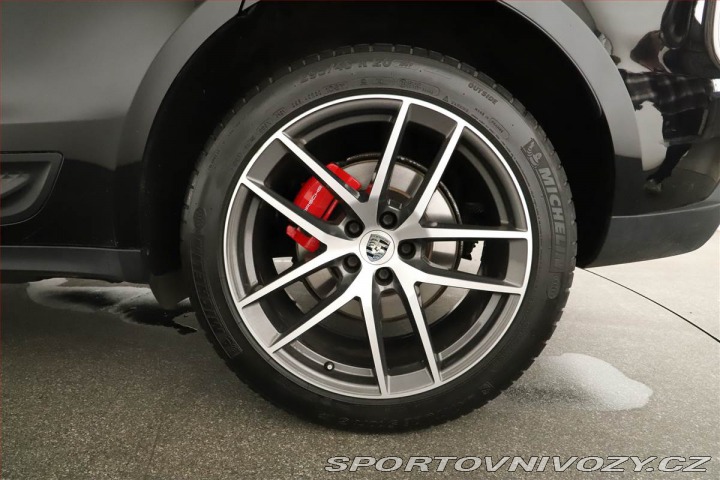 Porsche Macan GTS 2021