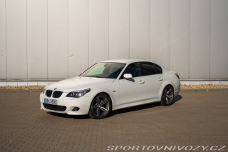 BMW 5 540i V8, SERVISKA, TOP