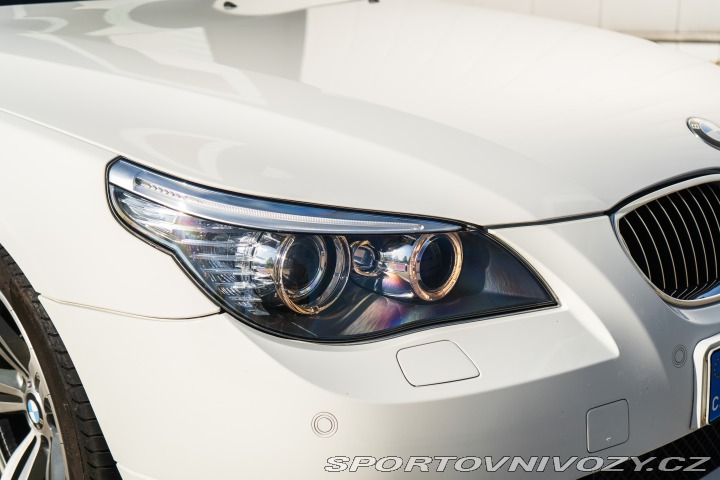 BMW 5 540i V8, SERVISKA, TOP 2008