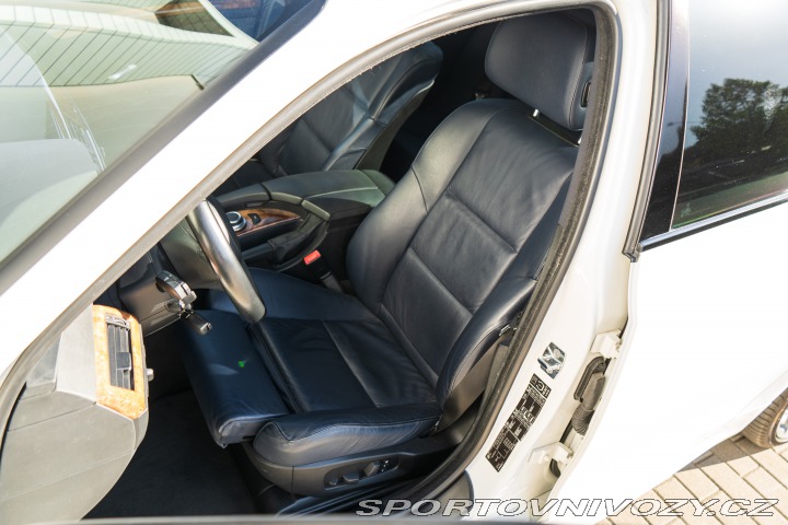 BMW 5 540i V8, SERVISKA, TOP 2008