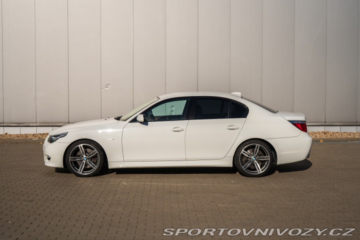 BMW 5 540i V8, SERVISKA, TOP 2008
