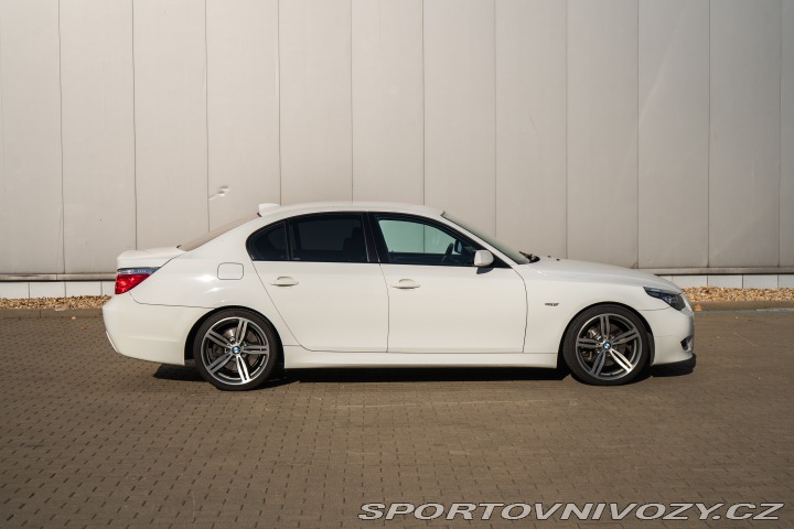 BMW 5 540i V8, SERVISKA, TOP 2008