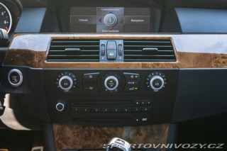 BMW 5 540i V8, SERVISKA, TOP 2008