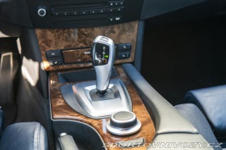 BMW 5 540i V8, SERVISKA, TOP 2008