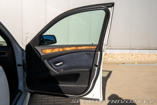 BMW 5 540i V8, SERVISKA, TOP 2008