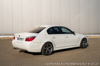 BMW 5 540i V8, SERVISKA, TOP 2008