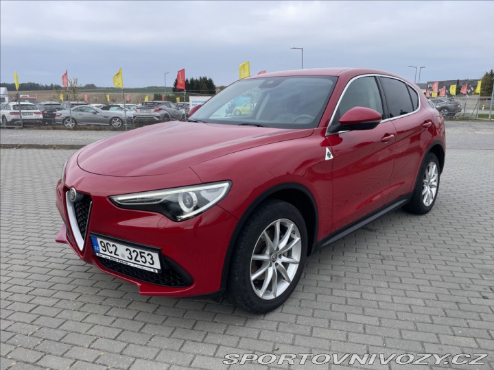 Alfa Romeo Stelvio 2,0 Turbo 280k Q4 AT8 4x4 2017
