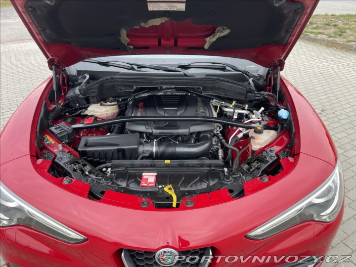 Alfa Romeo Stelvio 2,0 Turbo 280k Q4 AT8 4x4 2017