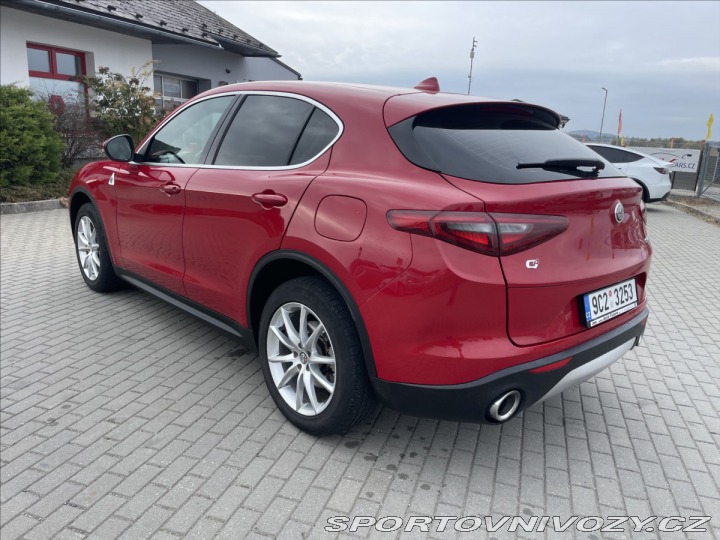 Alfa Romeo Stelvio 2,0 Turbo 280k Q4 AT8 4x4 2017