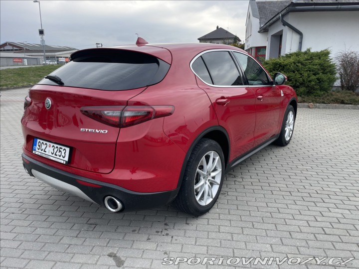 Alfa Romeo Stelvio 2,0 Turbo 280k Q4 AT8 4x4 2017