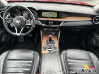 Alfa Romeo Stelvio 2,0 Turbo 280k Q4 AT8 4x4 2017